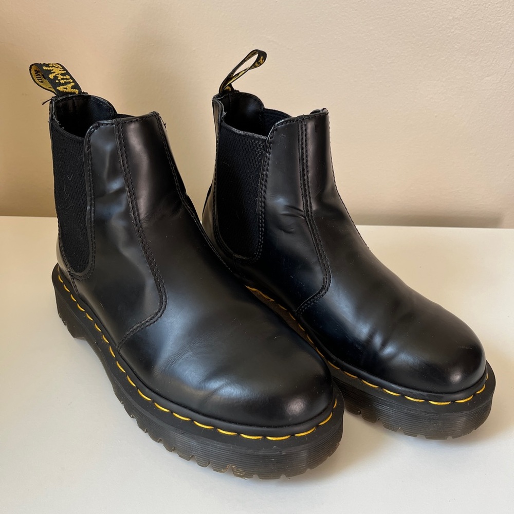 Dr. Martens 2976 Bex Chelsea Boots - Picture 2 of 7